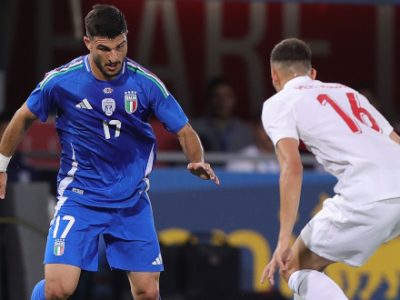 Al Dall'Ara l'Italia non va oltre lo 0-0 contro la Turchia: un tempo per Orsolini, debutto in Nazionale maggiore per Calafiori