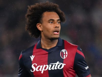 Il Bologna attende la mossa del Man United per Zirkzee e il rilancio dell'Arsenal per Calafiori: può essere la settimana delle maxi cessioni