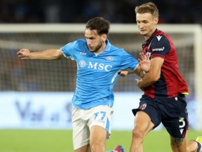 Bologna, 3 passi indietro a Napoli: rossoblù leggeri dietro e opachi davanti, gli azzurri calano il tris con Di Lorenzo, Kvara e Simeone