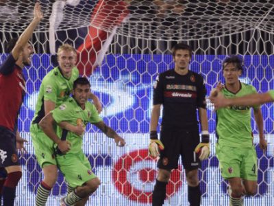 Undici anni esatti dall'ultima vittoria del Bologna a Cagliari: 0-3 firmato Garics, Kone e Pazienza. Viola c'è, Lykogiannis salta la gara da ex