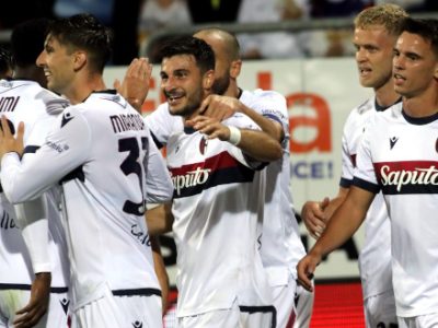 Il Bologna spezza la maledizione Cagliari e torna alla vittoria: stessi marcatori di Genova ma porta inviolata, 0-2 con Orsolini e Odgaard