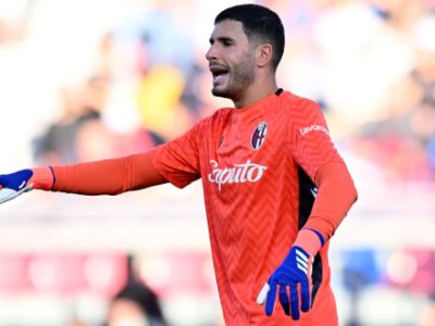 Sono contentissimo del rientro di Ferguson, al suo ingresso in campo tutto il Dall’Ara ha creato un’atmosfera incredibile. Sappiamo quanto ha sofferto per l’infortunio che gli è capitato nel momento migliore della sua carriera e a cosa ha rinunciato tra la fine del campionato e l’Europeo. Lo abbiamo visto lavorare tanto e con costanza per tutti questi mesi, si merita il rientro in gruppo e gli auguro il meglio