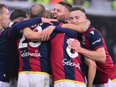 Esce pure Ndoye e il Bologna vince e convince lo stesso: merito di una rosa profonda e di una squadra che somiglia sempre più al suo mister