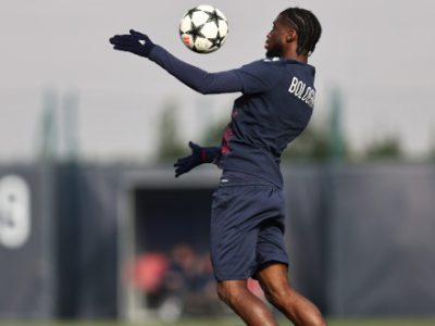 Allenamento mattutino a Casteldebole, nessuna novità dall'infermeria. Domani alle 11 amichevole col Corticella