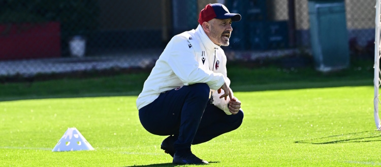 Bologna, ripresa degli allenamenti a ranghi ridotti: lavoro atletico e partitella per i rossoblù